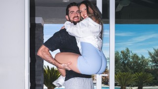 The Goddess And The Girth with Goddess Guzman, Girthmasterr in Brazzers Exxtra by Brazzers