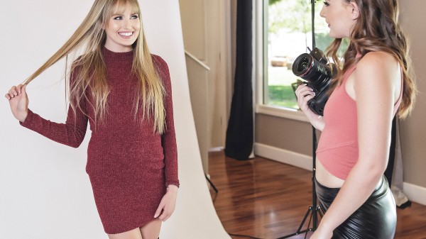Flash Photography Porn Photo with Scarlett Sage, Danni Rivers naked